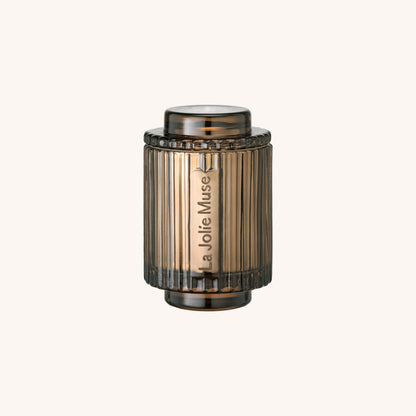 Amélie – Hearth & Velvet Flames 3oz Candle